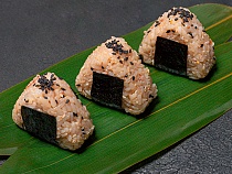 Суши-кейки: сет уна онигири
